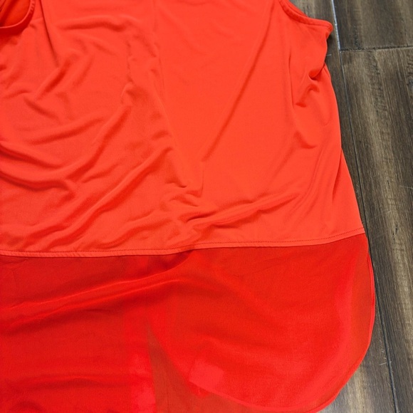 Carmen Marc Valvo Blouse size L Flowy Tank Top Sheer V Neck Satin - Picture 9 of 9